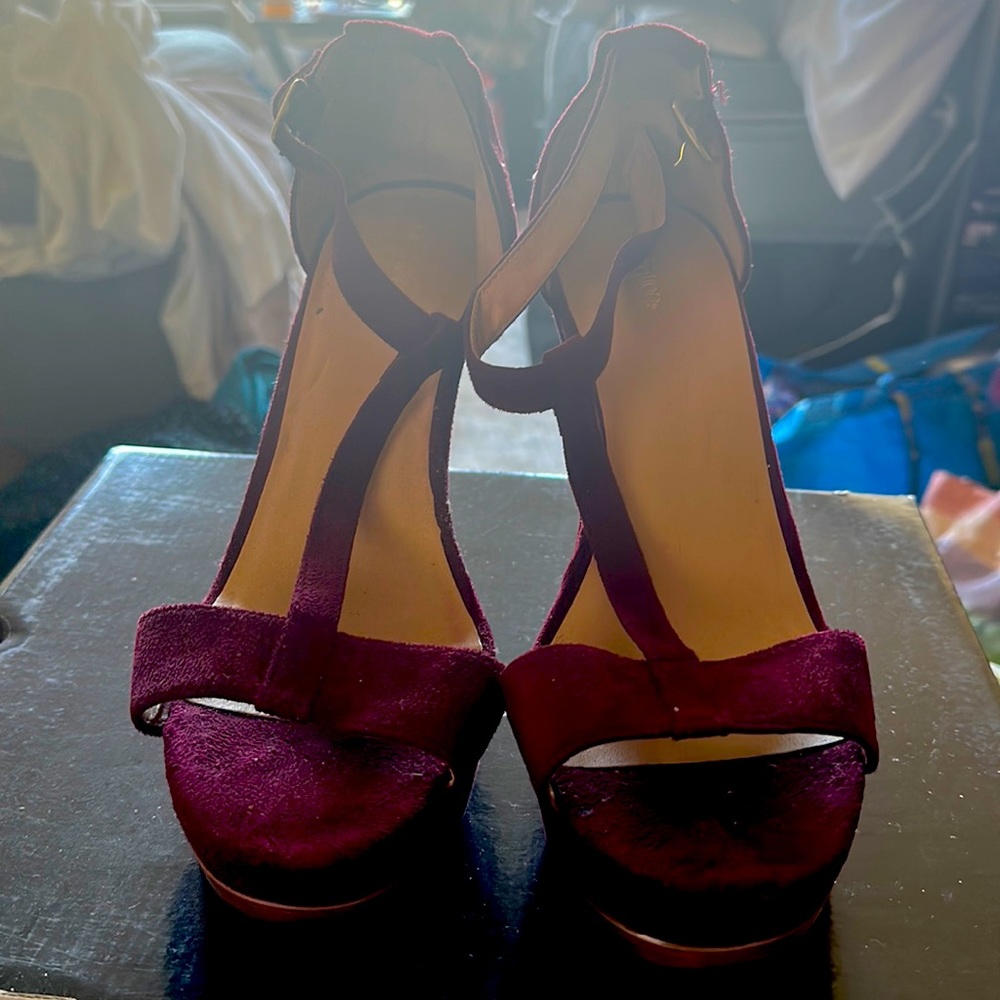 Xhilaration Burgundy Heels
